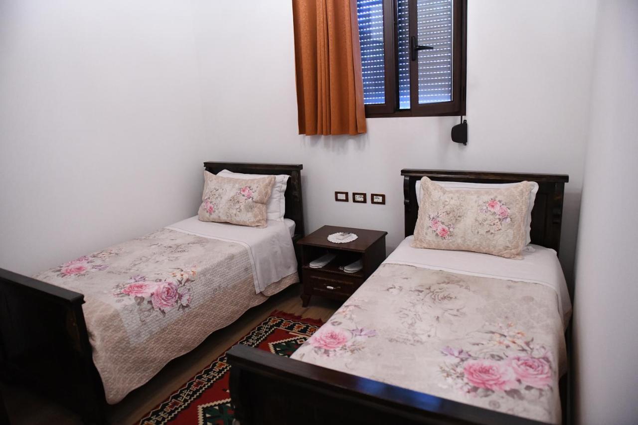 Hotel Kaceli เบราท ภายนอก รูปภาพ