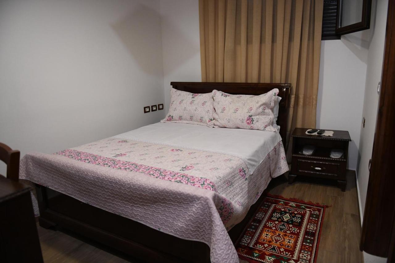 Hotel Kaceli เบราท ภายนอก รูปภาพ