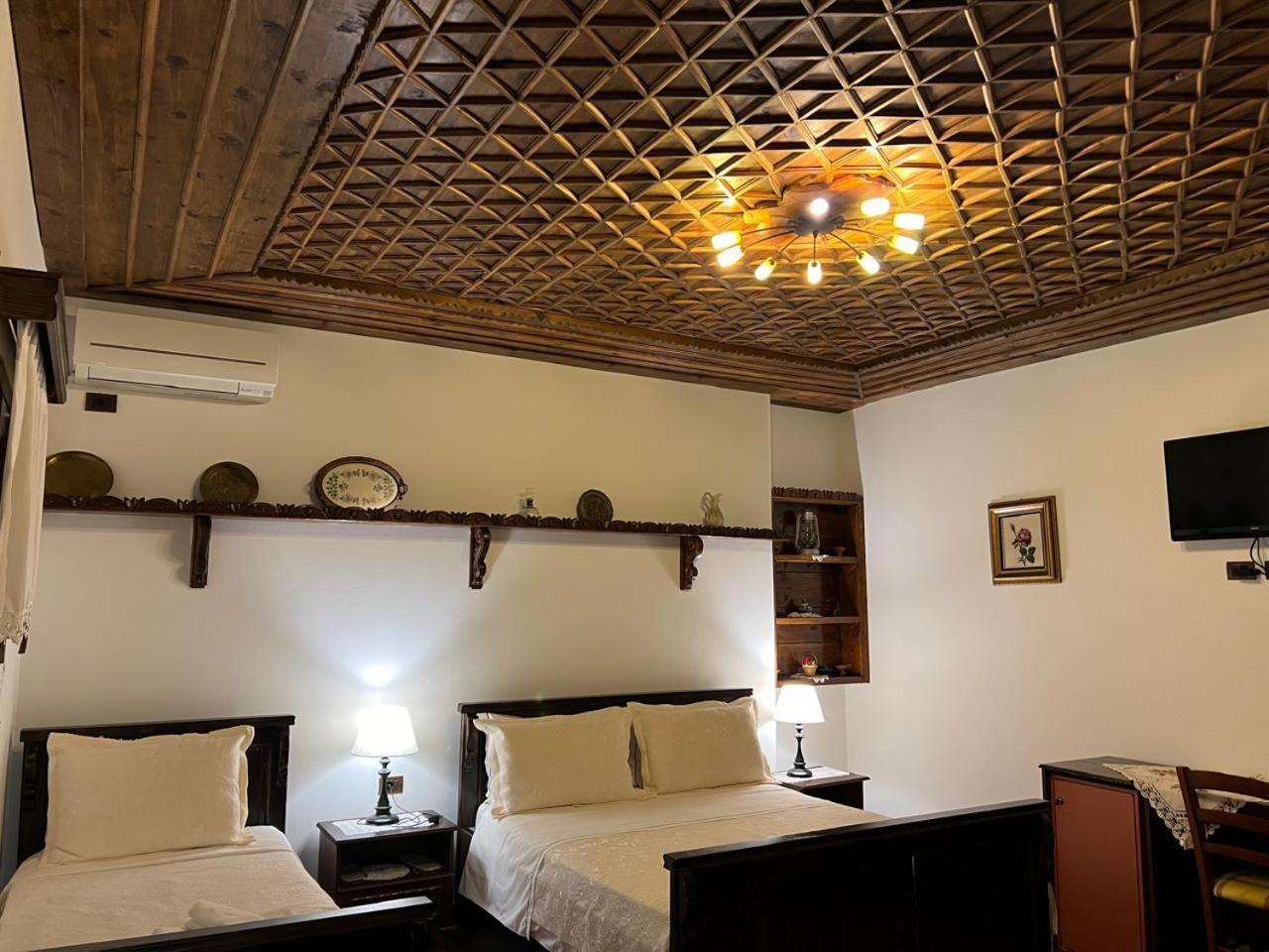 Hotel Kaceli เบราท ภายนอก รูปภาพ