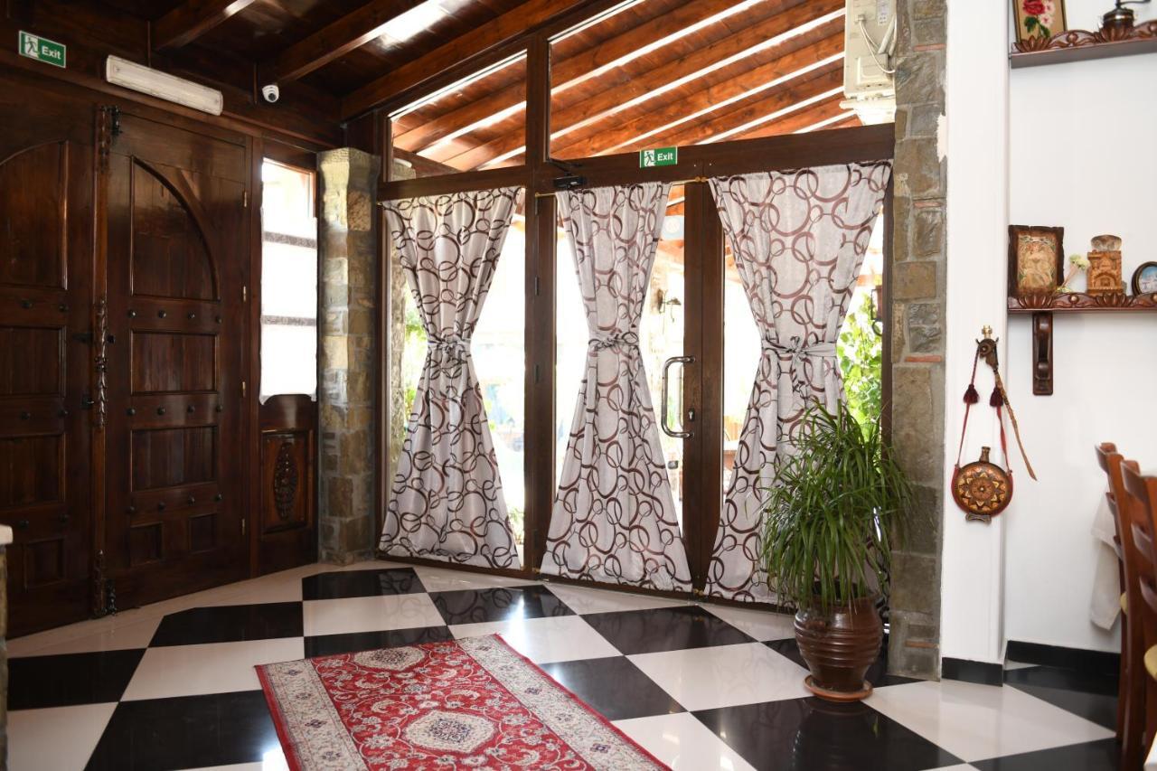 Hotel Kaceli เบราท ภายนอก รูปภาพ
